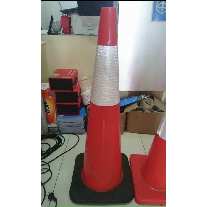 Terlaris Pvc Cone 90 Cm / Traffic Cone 90 Cm