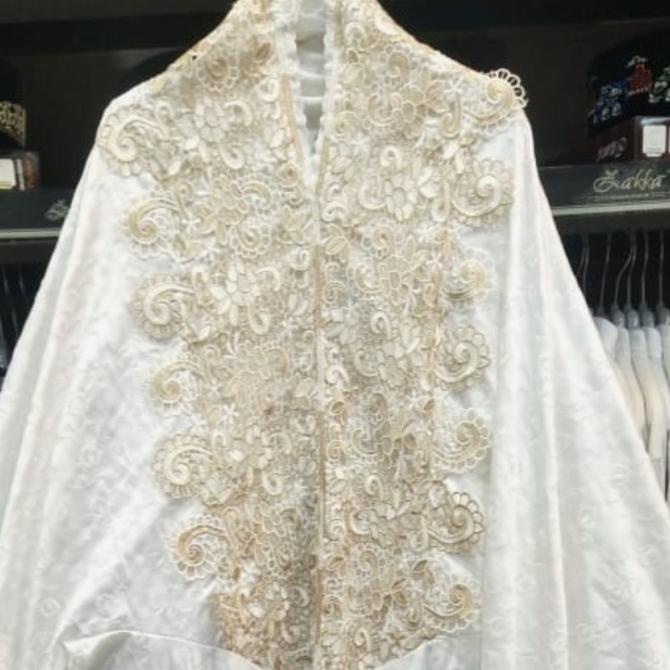 MUKENAH TERUSAN LAJURAN SUTRA PRADA PUTIH BORDIR DEWASA JUMBO RENDA