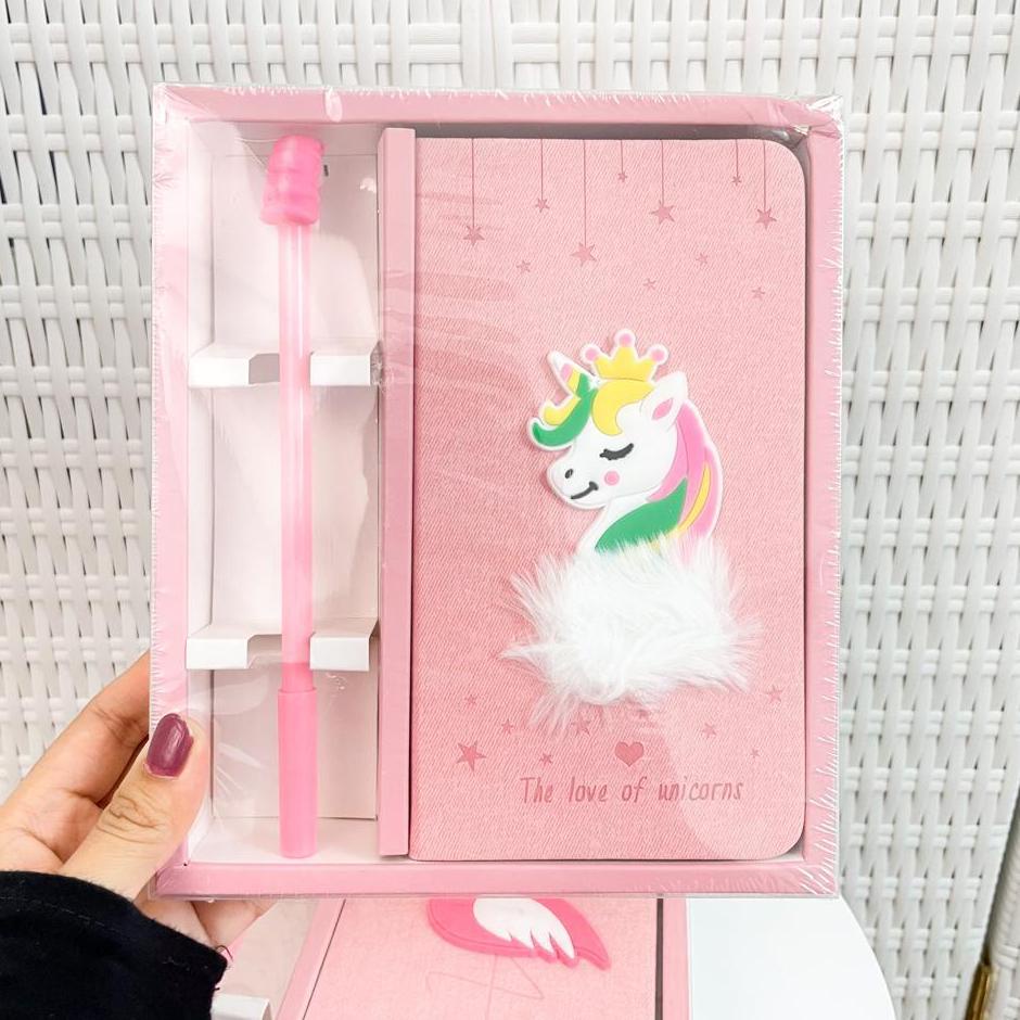 

Elegant PAKET ALAT TULIS 2-IN-1 BUKU + 1 PULPEN DENGAN BOX CANTIK UNICORN FLAMINGO IMUT LUCU BUNDLE UNIK WARNA PINK PREMIUM QUALITY