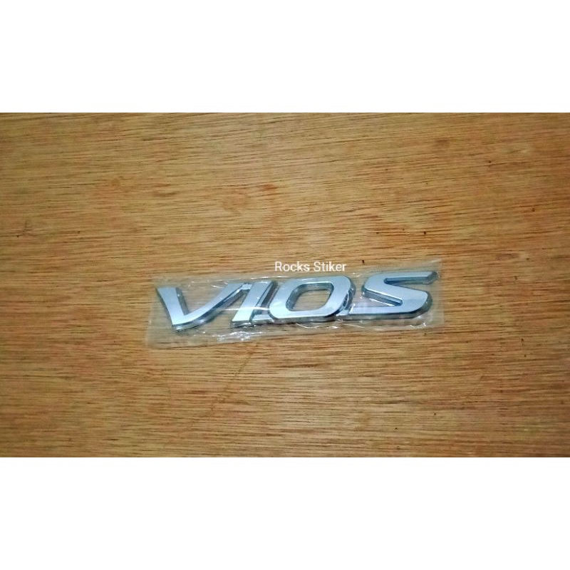 Emblem logo mobil tulisan VIOS G chrome satu set / Emblem G / Emblem VIOS + G