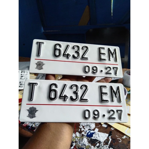 plat nomor putih baut tanam font bayang&quot; sepasang 2 pcs