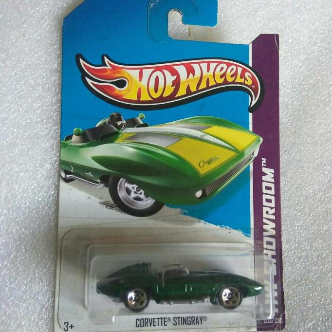 HOT WHEELS CORVETTE STINGRAY. CARD HW SHOWROOM 2013. CLASSIC CAR.