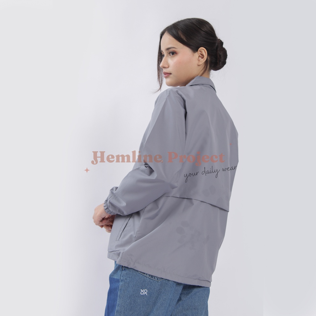 Elya Jaket Coach Wanita - Grey