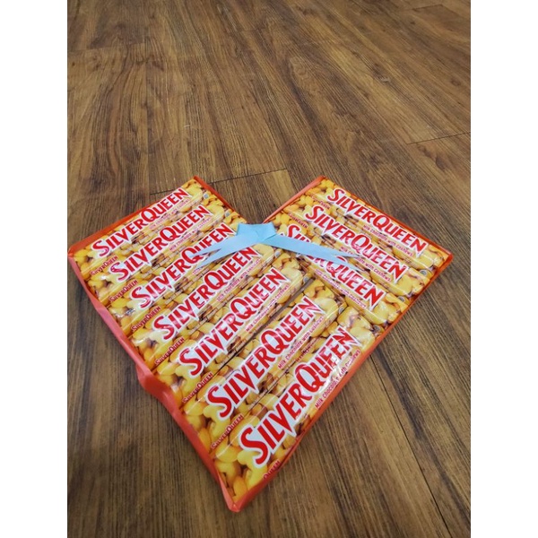 

Coklat Silverqueen Cashew / Almond