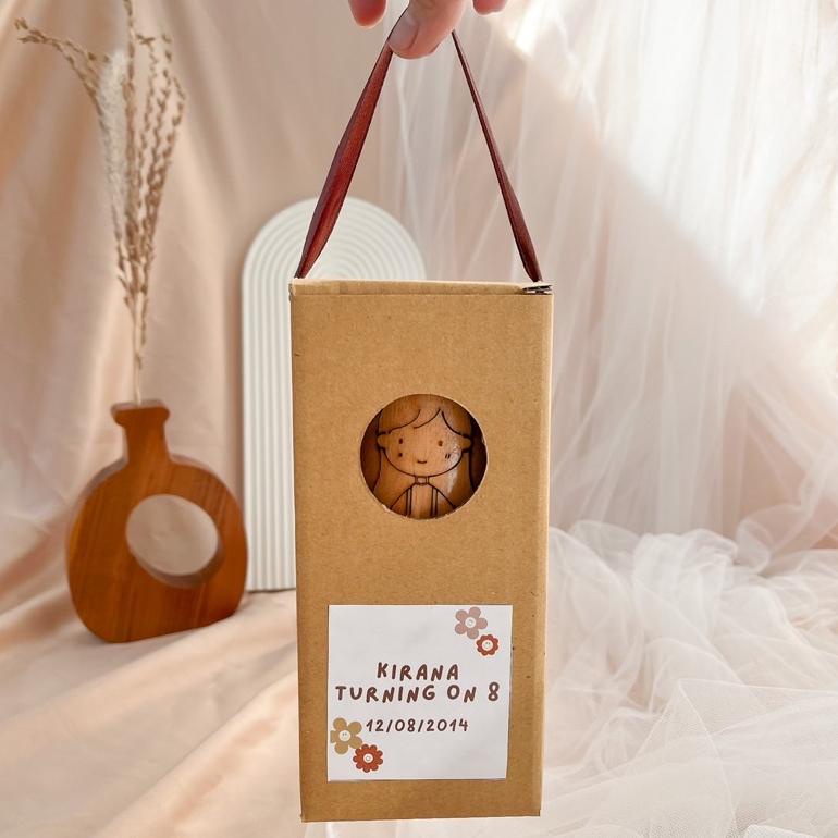 

Peek A Boo / Kado Pernikahan / Hampers Natal / Hadiah Wisuda / Hadiah Ultah / Hampers Lebaran / Hampers Hampers Idul Fitri / Parcel Lebaran / Kado Ulangtahun / Hampers Lebaran