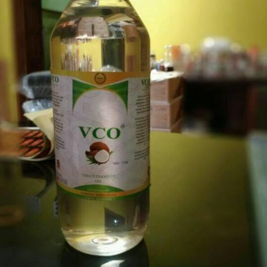 

☉ Harmoni Minyak Kelapa Murni curah 1 liter ♢