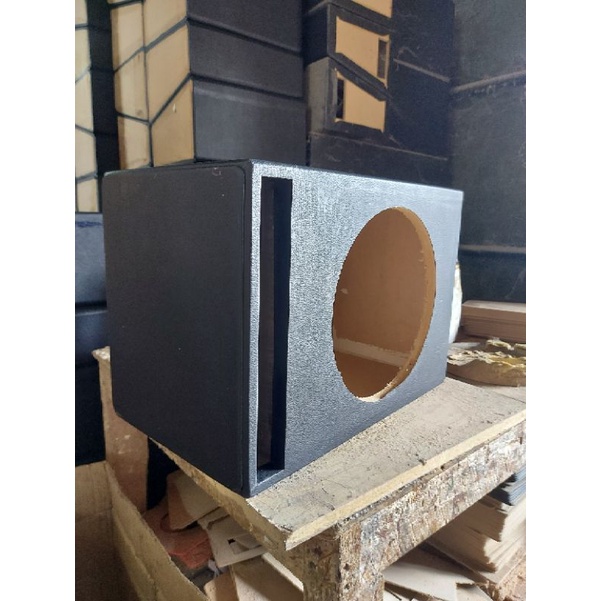 Box subwoofer 12inch slot untuk mobil