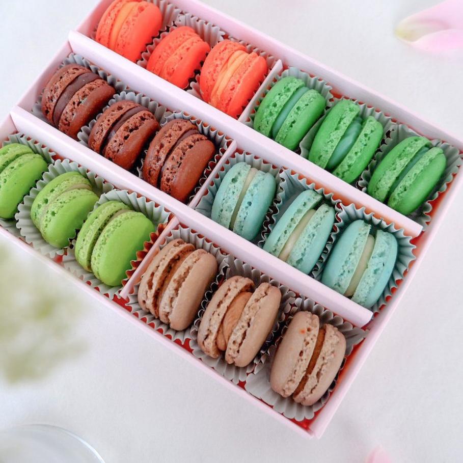 

❃ SPECIAL BABY MACARON 18 PCS ❅