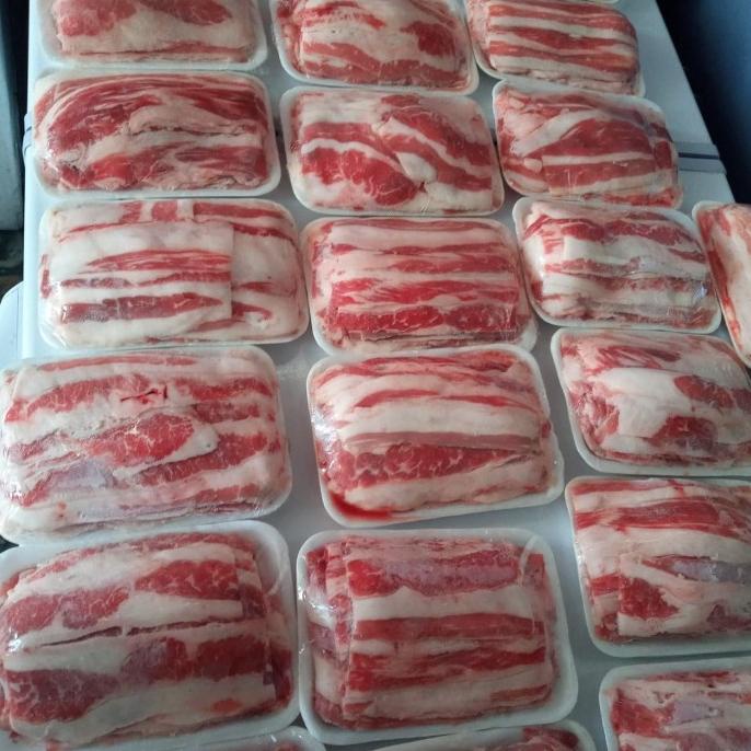 

SLICED BEEF ada lemak sedikit , cocok untuk sukiyaki , harga resto