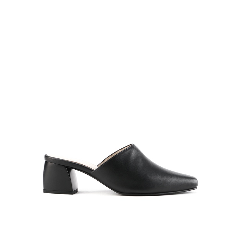 Sepatu Heels Winston Smith Original bergaya chic dalam paduan warna yang minimalis Tapak Nikah Trend