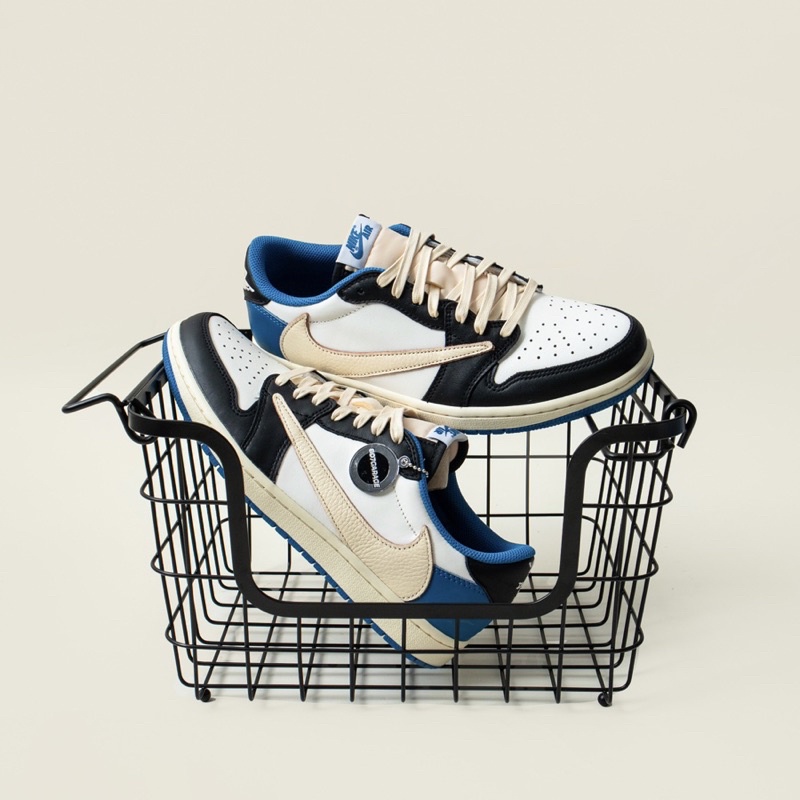 Air Jordan 1 Low Travis Scott Fragment