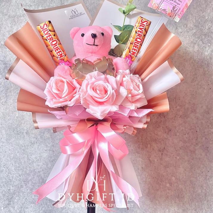 

♟ LOVELY BOUQUET | HADIAH VALENTINE | BUKET VALENTINE | BUKET COKLAT | HADIAH PACAR | BUKET WISUDA PREMIUM | BIRTHDAY GIFT | HADIAH WISUDA | SNACK BOUQUET | BUKET SNACK | HADIAH SIDANG | HADIAH PACAR ☆
