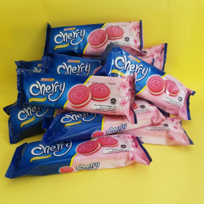 

BISKITOP CHERRY COOKIESbiskuit lapis krim ceriyg mirip oreo