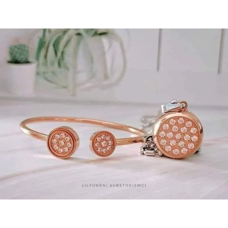 1 sett Gelangan dan kalung Kesehatan MCI