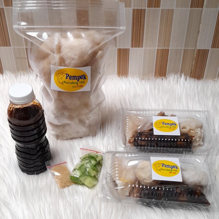 

pempek palembang campur isi 15