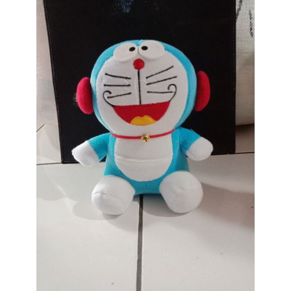 Boneka Doraemon/Boneka doraemon musik(walkmen) size S 35cm Boneka viral murah