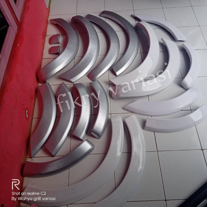 over fender rush Terios konde custom 2007-2017