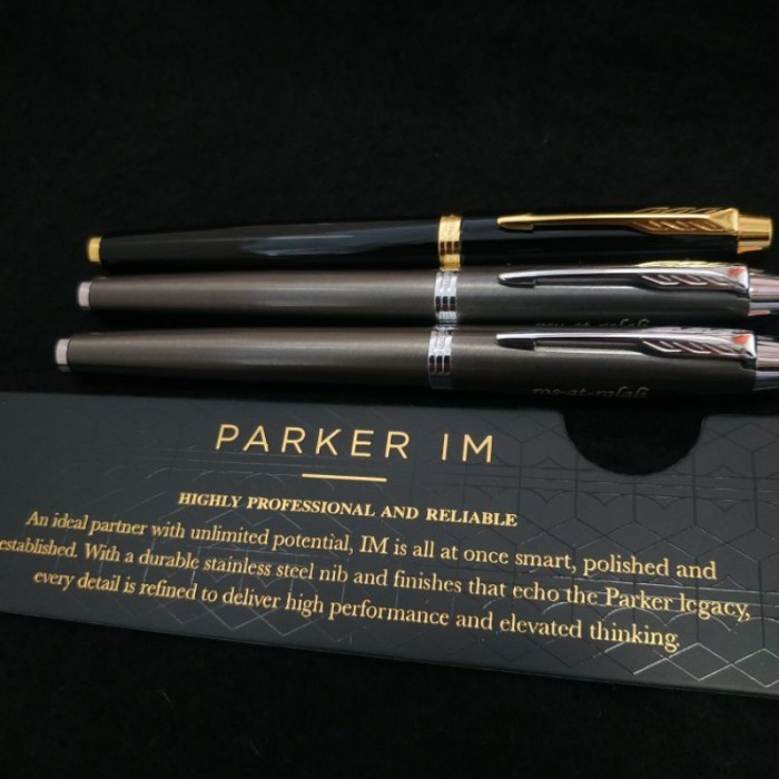 

Jual Pulpen Parker Original Gratis Grafir Ukir Logo Dan Nama Bukan