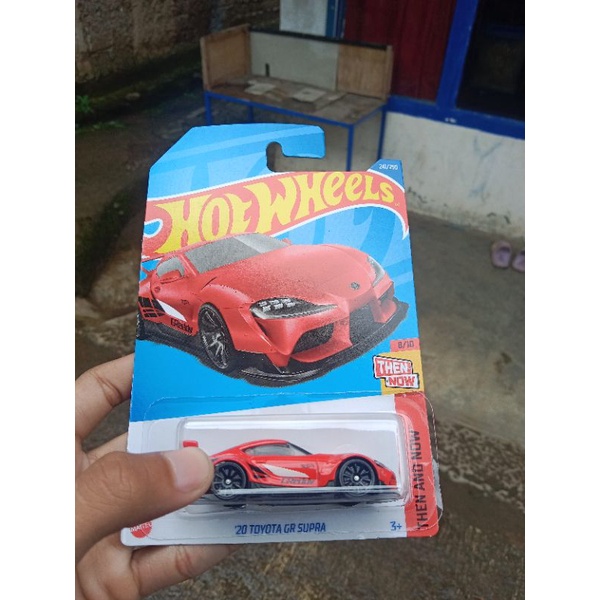 Hotwheels 20 Toyota Gr Supra dan Lbwk Silvia hitam