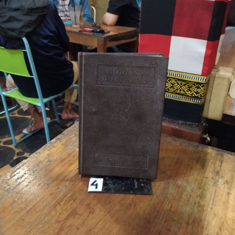 BUKU MODERN BUSINESS By Alexander Hamilton Institute