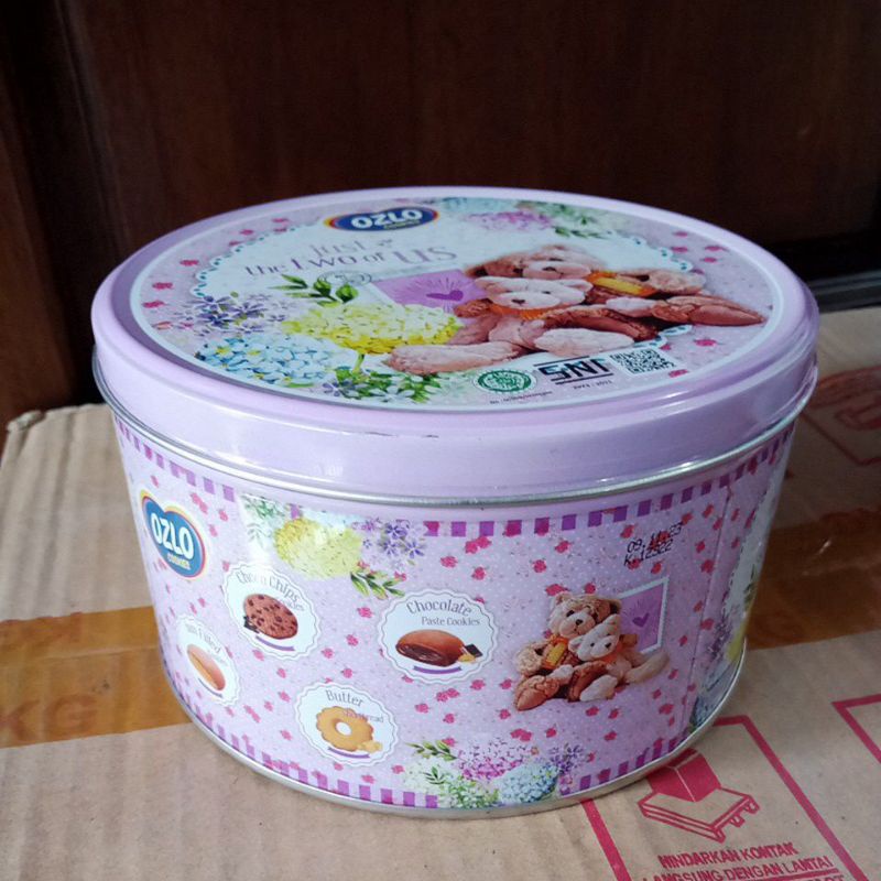 KHONG GUAN OZLO COOKIES PINK
