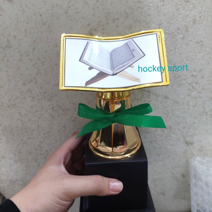 Trophy Piala Al Qur'An Isi 1Pcs Murah
