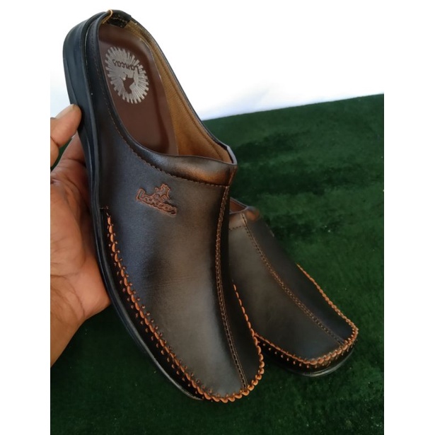 SENDAL KULIT ASLI UNTUK PRIA