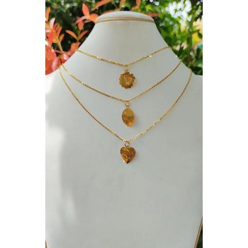 Kalung dan Liontin Emas Muda