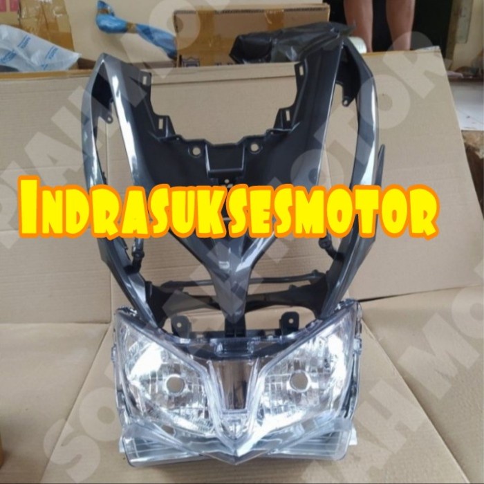tameng dasi body depan berikut lampu depan motor honda vario 125 old