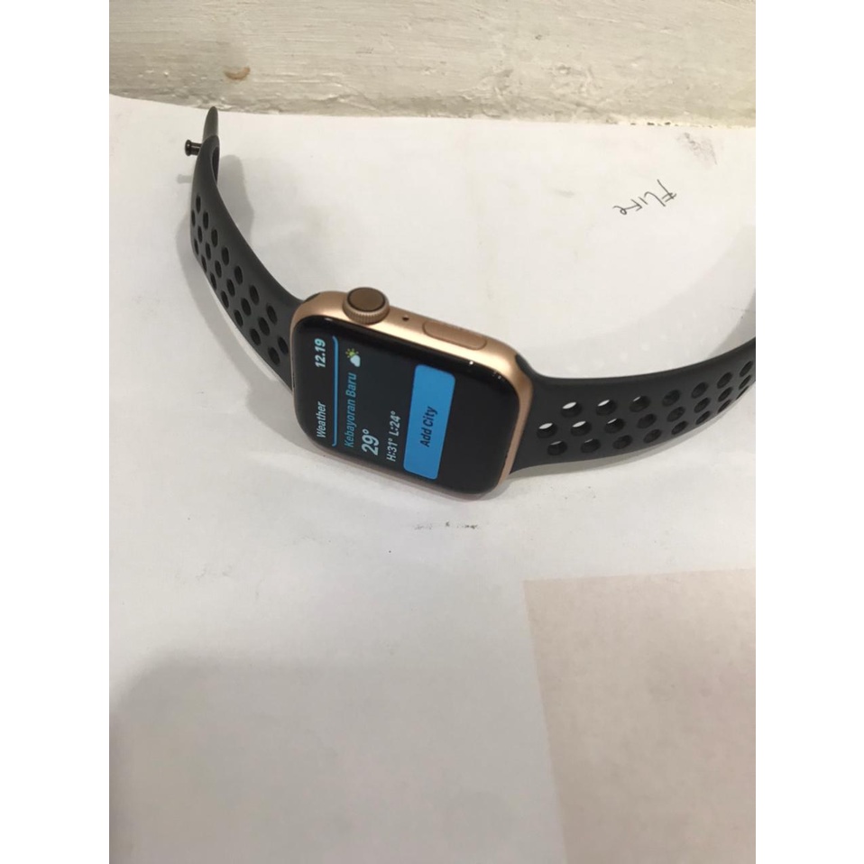 Apple Watch Series 4 / 44MM ORIGINAL NIKE EDITION Second
