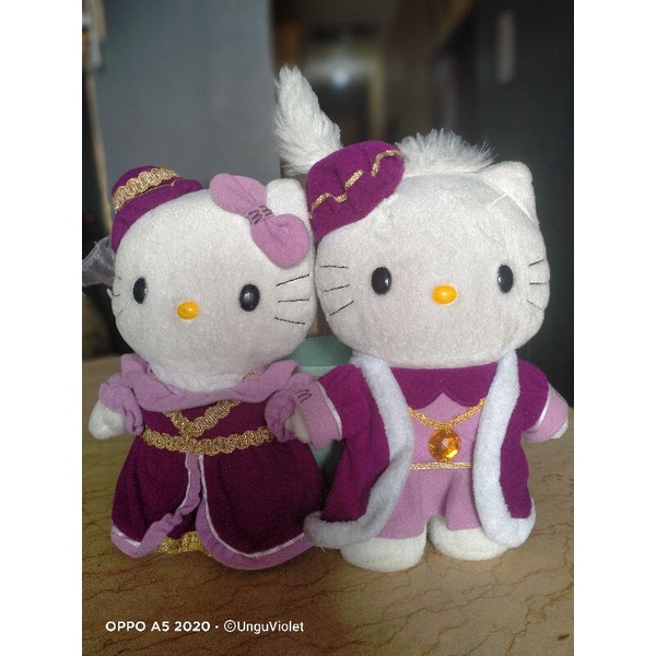 boneka hello kitty pengantin