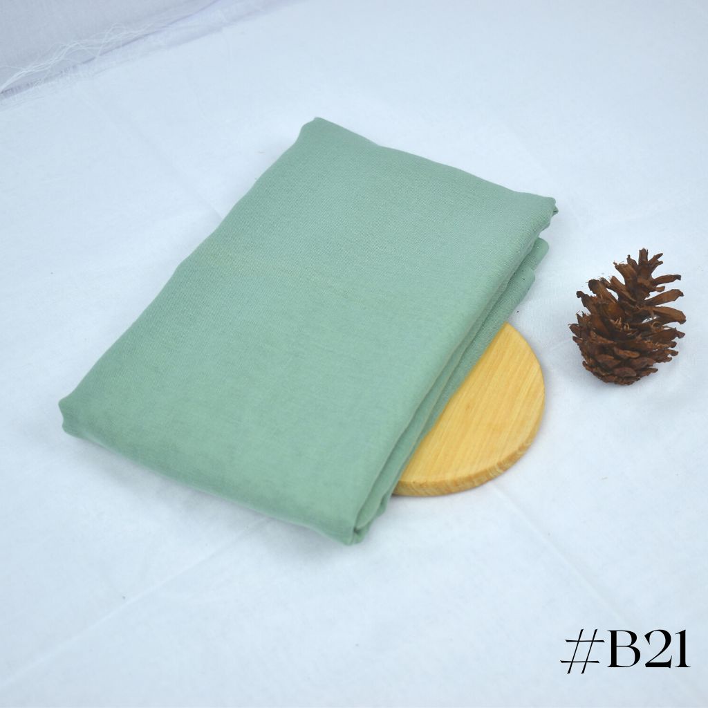 Kerudung Jilbab Segi Empat Bahan Katun Paris Polos Jadul Premium Varisha By Mardhatillah Warna hijau