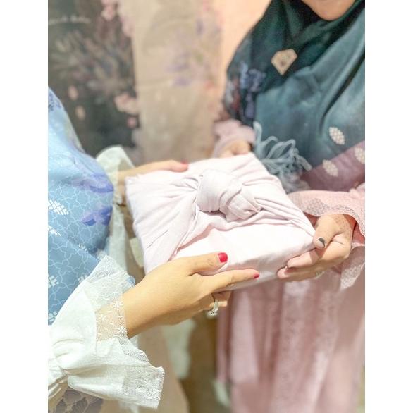 

Paket Hampers Lebaran Dinarnia