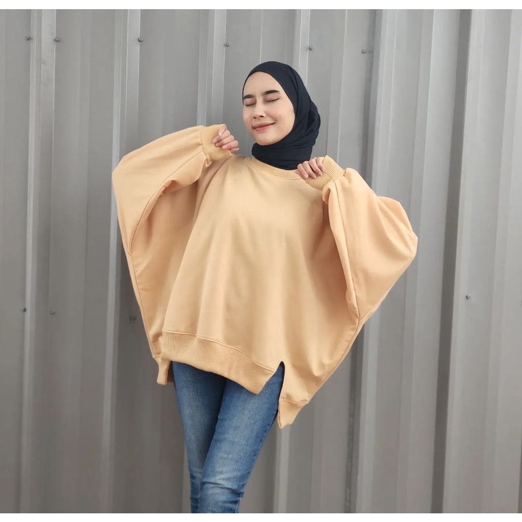 SWETER BLOUSE WANITA SPLIT BATWING OVERSIZE ATASAN OUTERWEAR JUMBO FASHION TERKINI OUTFIT ALA KOREAN FASHIONABLE