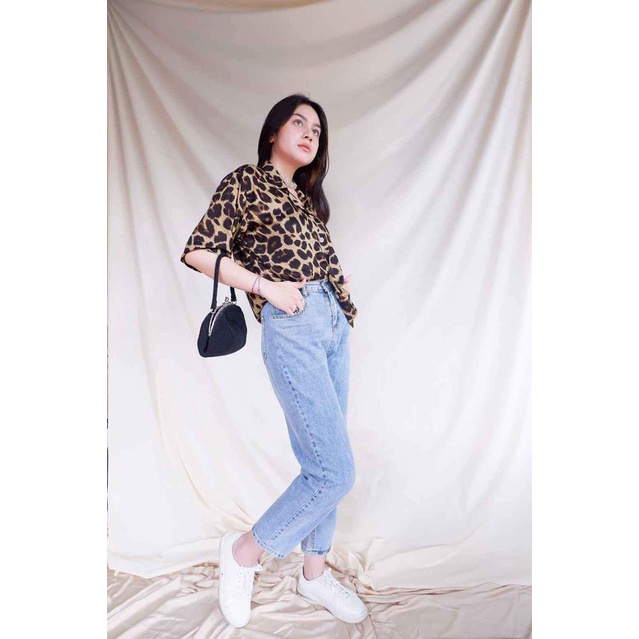 Kemeja Wanita Motif Leopard