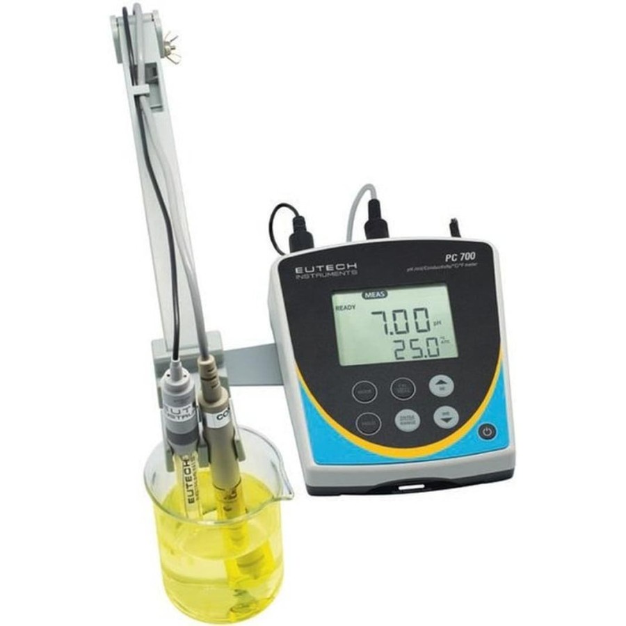 EUTECH PC 700 BENCHTOP PH/ORP/CONDUCTIVITY/TDS/RES/ TEMP METER PC700