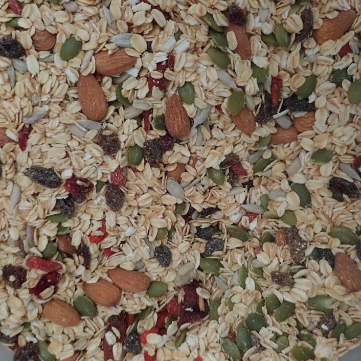 

♂ 1000gr Muesli Gembira : rolled oat, sunflower, pumpkin, almond, dark raisin, cranberry & gojiberry Varian Mentah/ Roasted ➣