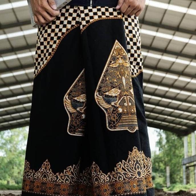 Sarung Batik Motif Gunungan Wayang Warna Kuning Harga Miring