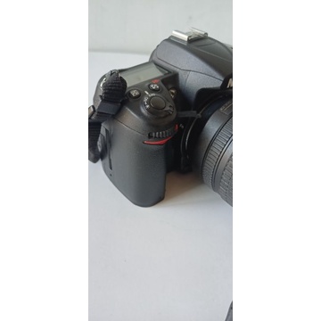 Nikon D7000 + Lensa 18-105mm