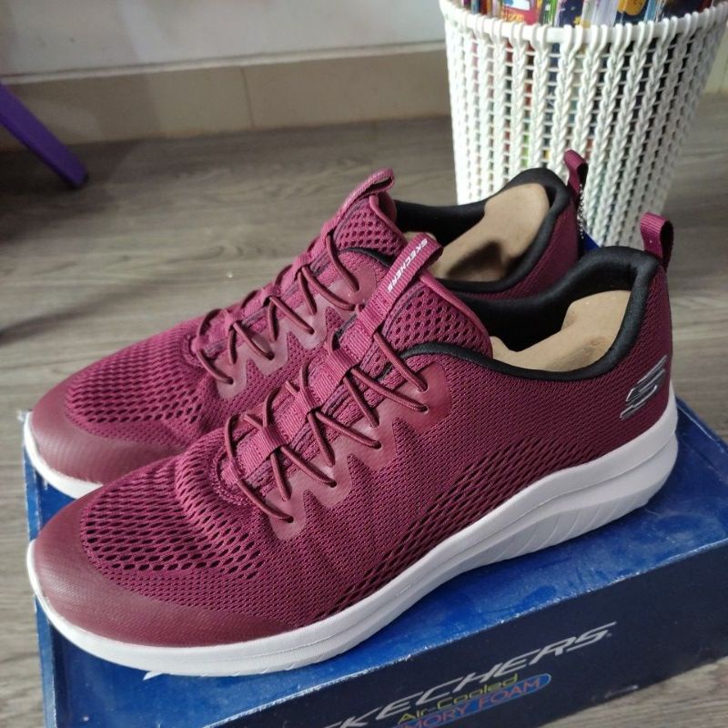 Sepatu Skechers Kelmer 52767