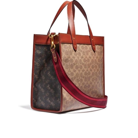 Tas Branded Ori Coach Field Tote Bag Signature With Horse And Carriage Augustylife