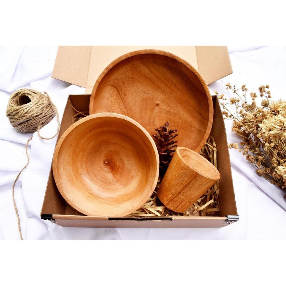 

Capella Hampers Alat Makan Kayu (3 Pcs) Gift Box / Parcel / Kado / Hadiah / Souvenir Lebaran Ramadhan Idul Fitri