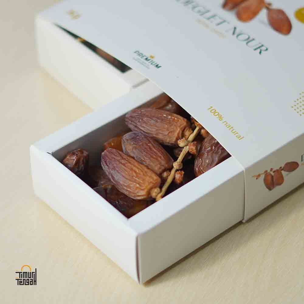 

Kurma Tunisia Tangkai Timur Tengah Premium Original High Quality - Deglet Noor Branch - Kurma Tunisia 1 kg