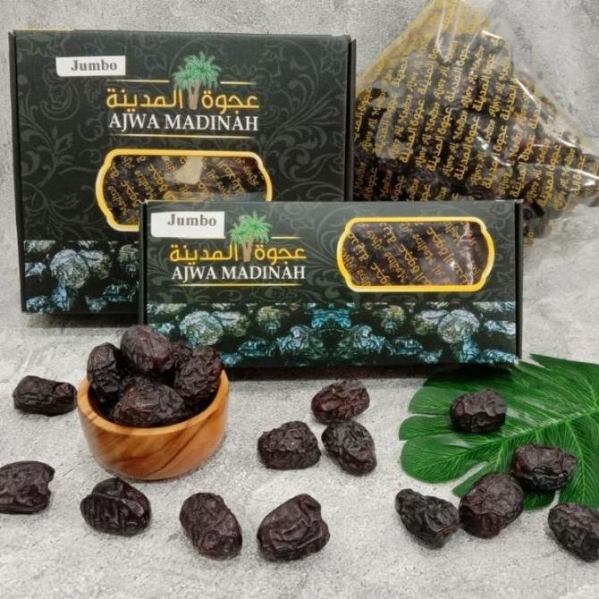 

KURMA BUAH-BUAHAN KURMA AJWA MADINAH JUMBO 1KG PREMIUM EL09I09A82L