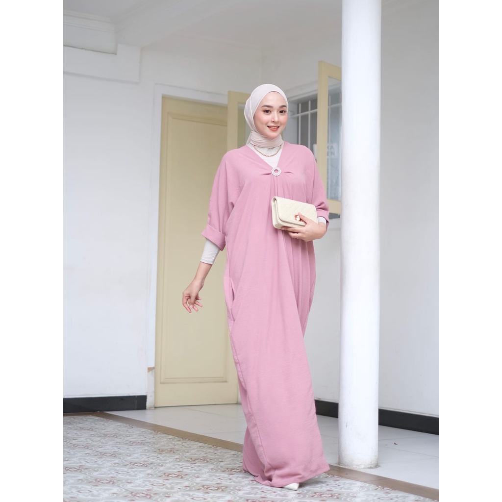 Zaina kaftan - dress kaftan modern polos free bross / dress kaftan lebaran / dress kaftan kondangan / dress kaftan jumbo / dress kaftan busui / kaftan simple kancing depan / kaftan simple polos / kaftan jumbo ld 130 / kaftan lebaran