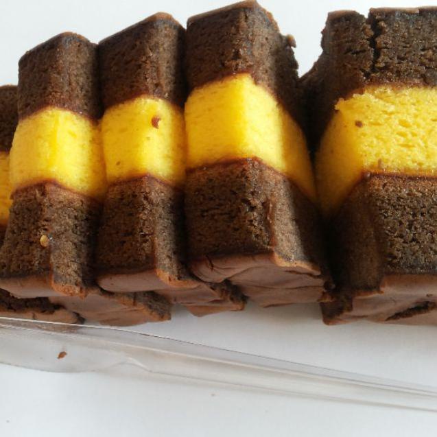

➨ Spikoe Coklat Kismis Kue Lapis Surabaya dengan Resep Kuno Asli ➳
