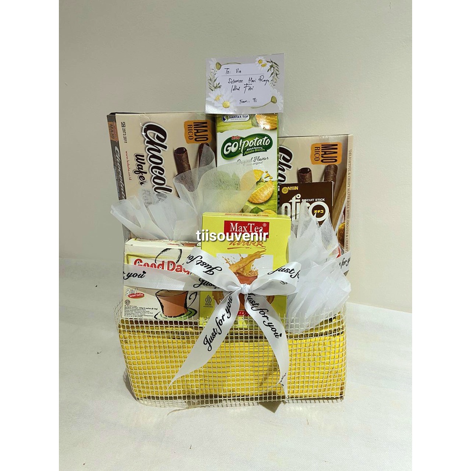 

PARCEL/HAMPERS LEBARAN DAN IDUL FITRI