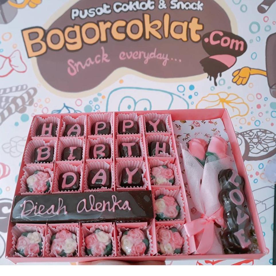 

☜ Kado Coklat Ultah Sekat Blok 25+Buket ✥