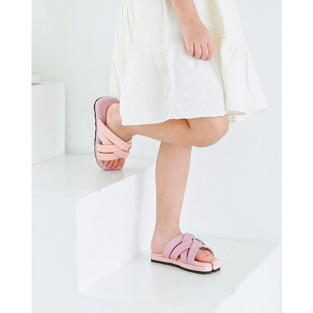 SEKALA SANDALS | Sandal Anak | Sandal Slip On | Sandal Santai | Sandal Kulit Sintesis