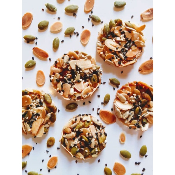 

Florentine Cookies Rendah Gula kemasan toples 750ml & 750ml+1pouchDamelane Devi